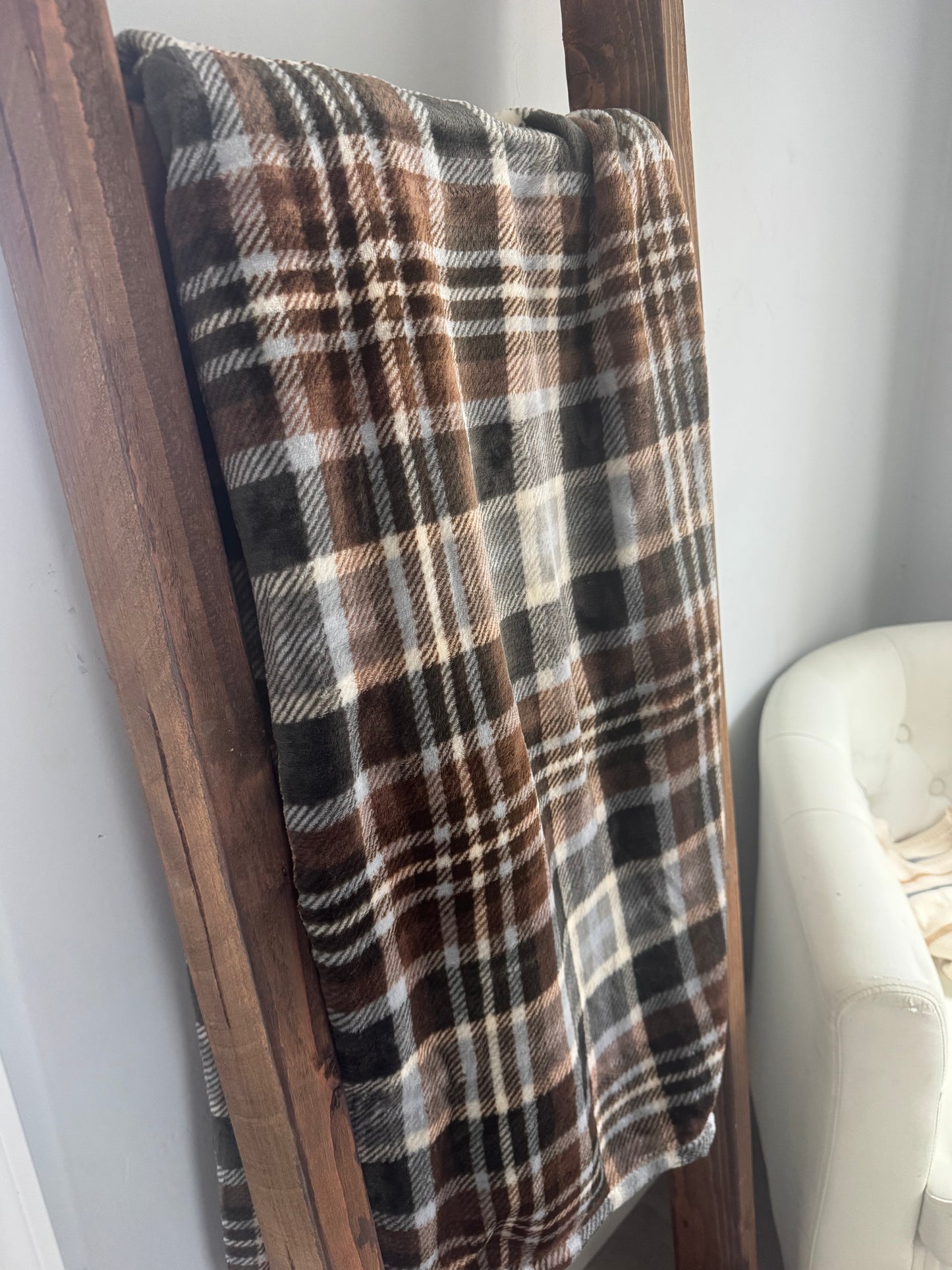Light Autumn Plush | Throw blanket